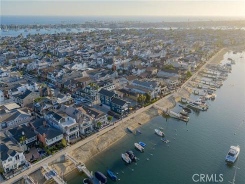 1011 N Bay Front  , Newport Beach, CA