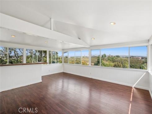 608  Saint James   Place, Newport Beach, CA