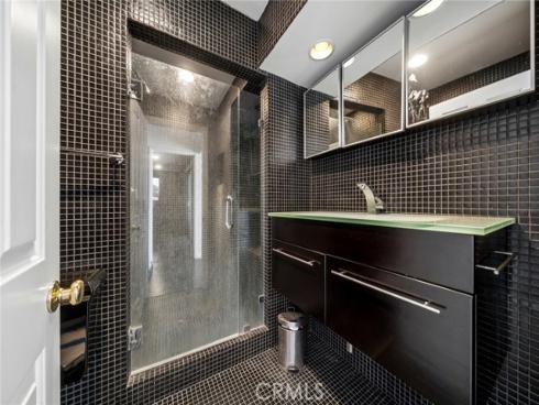 608  Saint James   Place, Newport Beach, CA