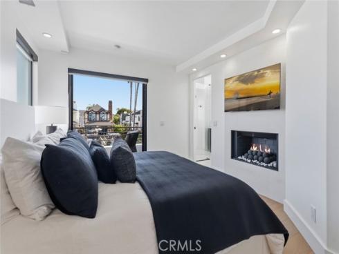 3912  River Ave  , Newport Beach, CA