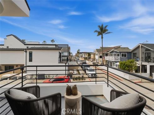 3912  River Ave  , Newport Beach, CA
