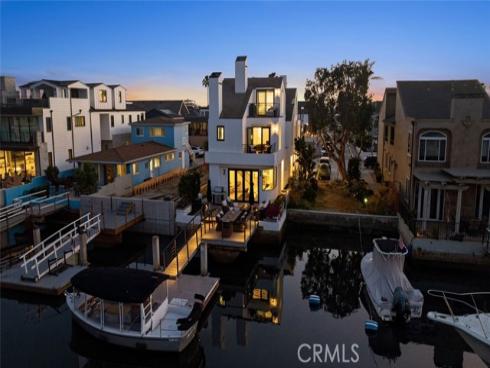 3912  River Ave  , Newport Beach, CA