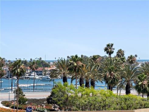 280  Cagney  211  Lane, Newport Beach, CA