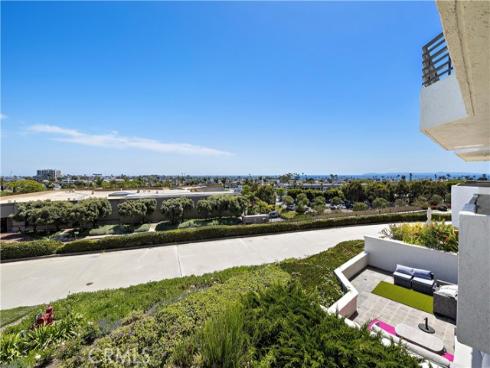 280  Cagney  211  Lane, Newport Beach, CA