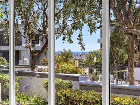 280  Cagney  211  Lane, Newport Beach, CA