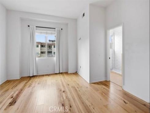 20402  Santa Ana  , Newport Beach, CA