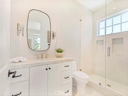 6  Pinehurst Ln  , Newport Beach, CA