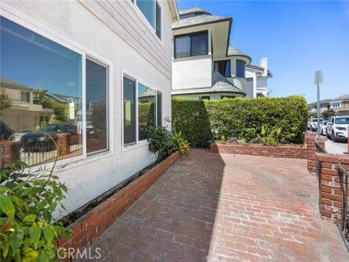 805 W Bay  , Newport Beach, CA