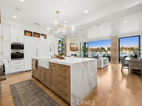 409  North Bayfront  , Newport Beach, CA