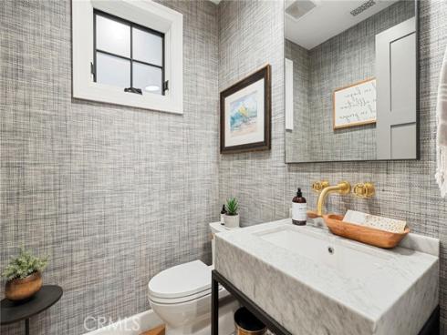 409  North Bayfront  , Newport Beach, CA