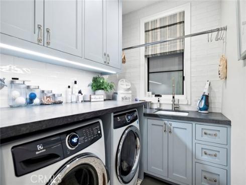 409  North Bayfront  , Newport Beach, CA