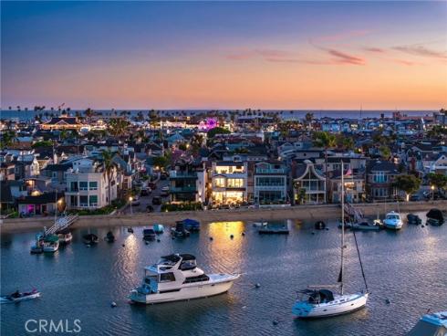 409  North Bayfront  , Newport Beach, CA