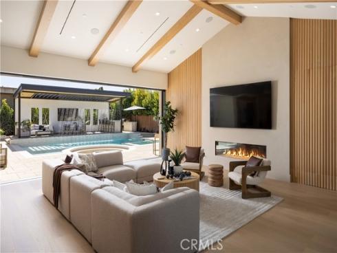 1453  Galaxy Dr  , Newport Beach, CA