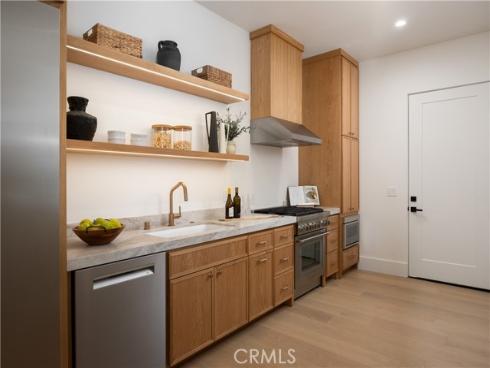 1453  Galaxy Dr  , Newport Beach, CA