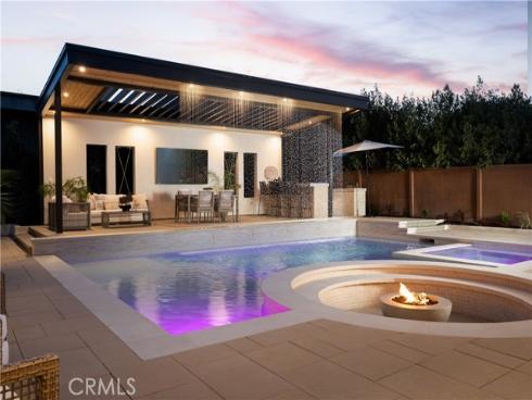 1453  Galaxy Dr  , Newport Beach, CA