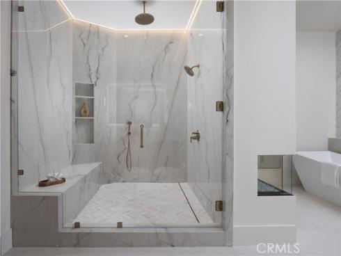 1453  Galaxy Dr  , Newport Beach, CA