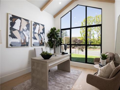 1453  Galaxy Dr  , Newport Beach, CA