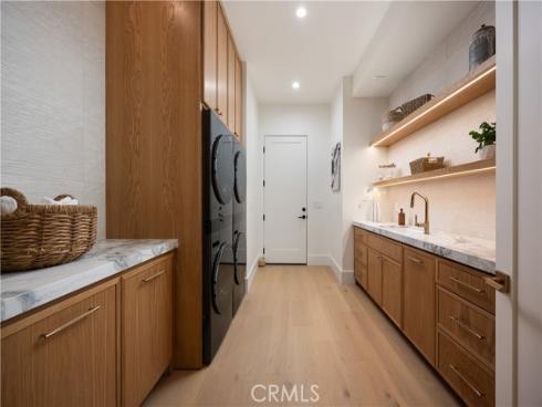 1453  Galaxy Dr  , Newport Beach, CA