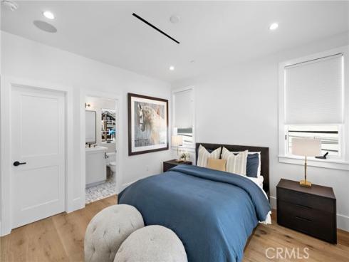 330 Onyx Avenue , Newport Beach, CA
