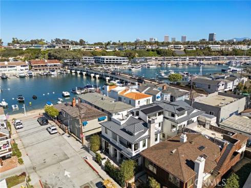 330 Onyx Avenue , Newport Beach, CA