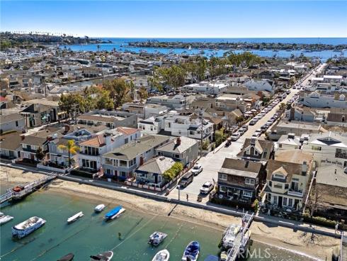 330 Onyx Avenue , Newport Beach, CA