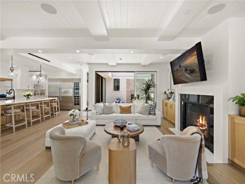 330 Onyx Avenue , Newport Beach, CA
