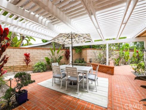 2284 Redlands , Newport Beach, CA