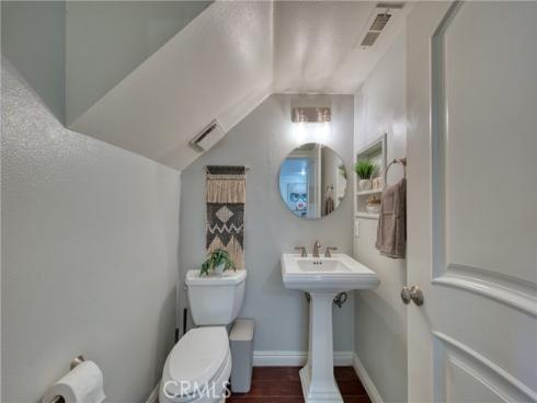 25 Sand Dollar 19 Court, Newport Beach, CA