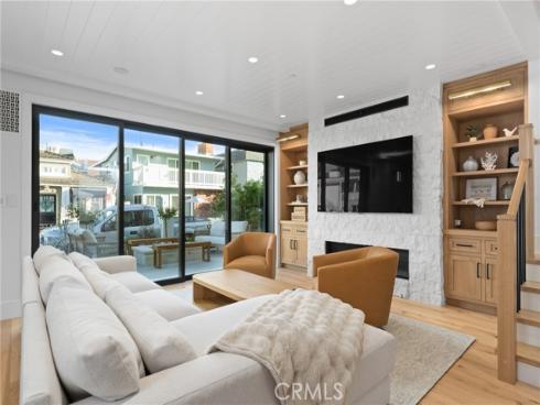 123  44th   Street, Newport Beach, CA