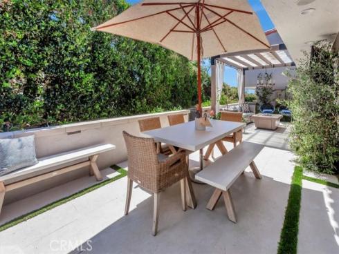 683 Vista Bonita , Newport Beach, CA