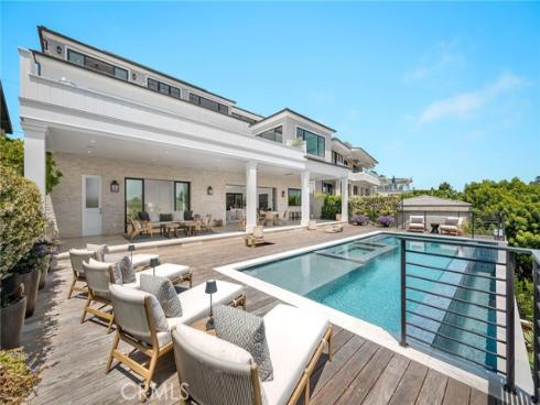 702  Saint James Pl  , Newport Beach, CA