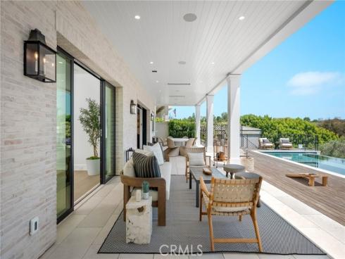 702  Saint James Pl  , Newport Beach, CA