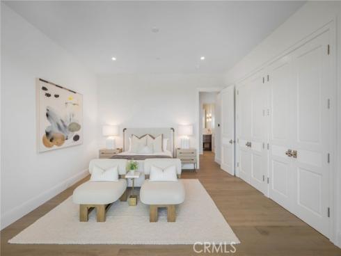 702  Saint James Pl  , Newport Beach, CA