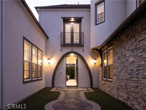 23 Cervantes , Newport Beach, CA