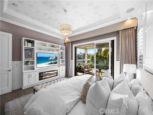 58  Victoria  , Newport Beach, CA