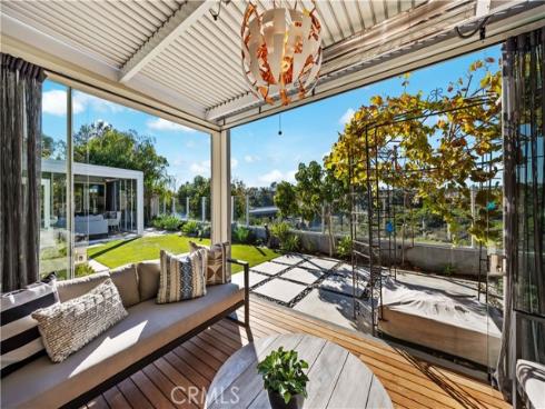 58  Victoria  , Newport Beach, CA