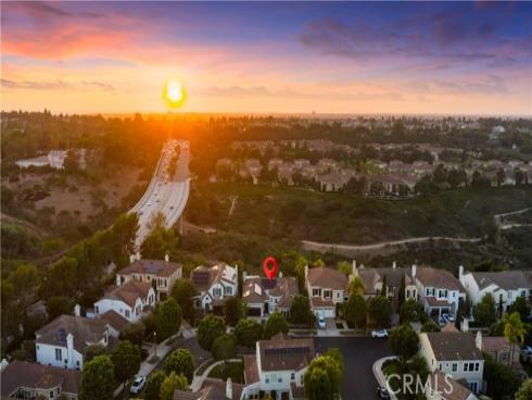 58  Victoria  , Newport Beach, CA