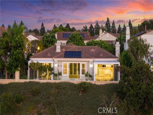 58  Victoria  , Newport Beach, CA