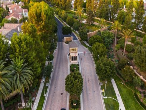 58  Victoria  , Newport Beach, CA