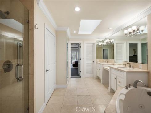 18  Rue Grand Vallee  , Newport Beach, CA