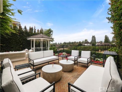 18  Rue Grand Vallee  , Newport Beach, CA