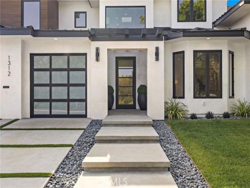1312 Dover Drive, Newport Beach, CA