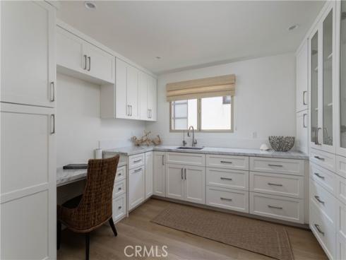 6704 W Oceanfront , Newport Beach, CA