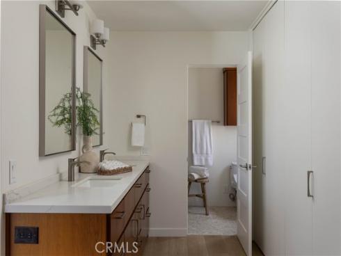 6704 W Oceanfront , Newport Beach, CA