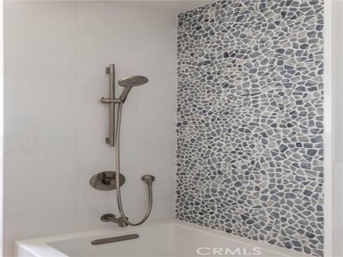 6704 W Oceanfront , Newport Beach, CA