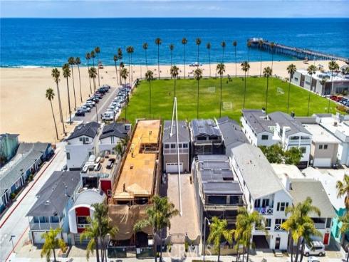 920 E Oceanfront  , Newport Beach, CA