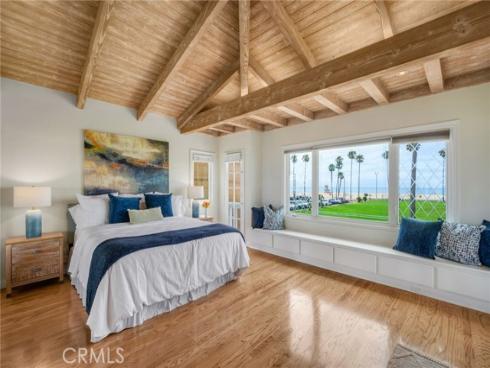 920 E Oceanfront  , Newport Beach, CA