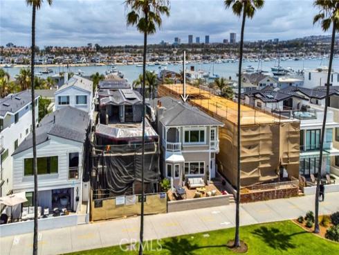 920 E Oceanfront  , Newport Beach, CA