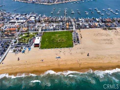 920 E Oceanfront  , Newport Beach, CA