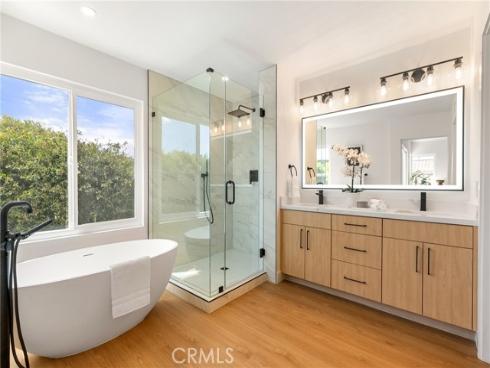 67 Pelican Court, Newport Beach, CA